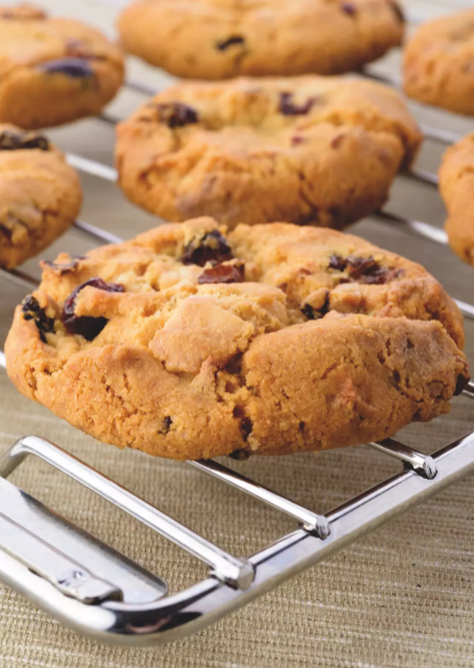 3.5kg catering-size bag of Middletons Cookie Mix, designed for professional baking. The packaging features clear labeling and is ideal for producing large batches of classic cookies in commercial kitchens or bakeries.