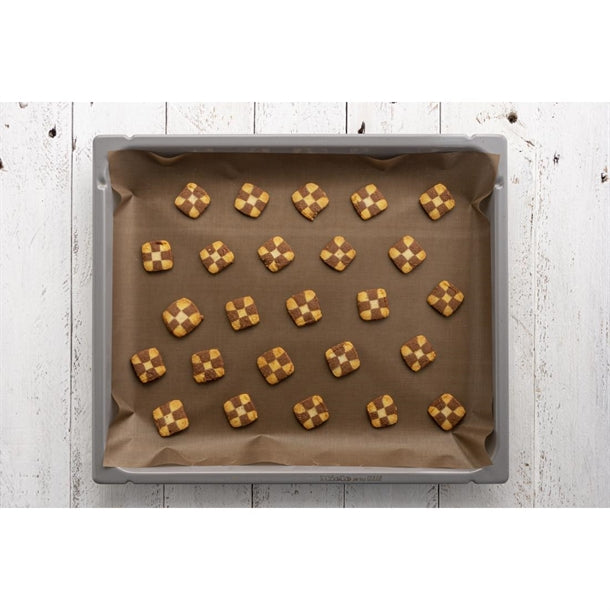 NoStik Reusable Bake Liner Brown 330 x 400mm