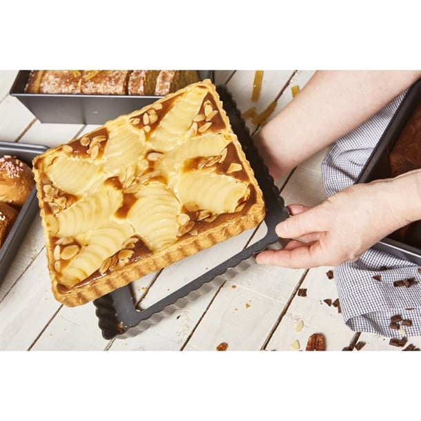 De Buyer Non-Stick Square Fluted Tart Mould 230mm