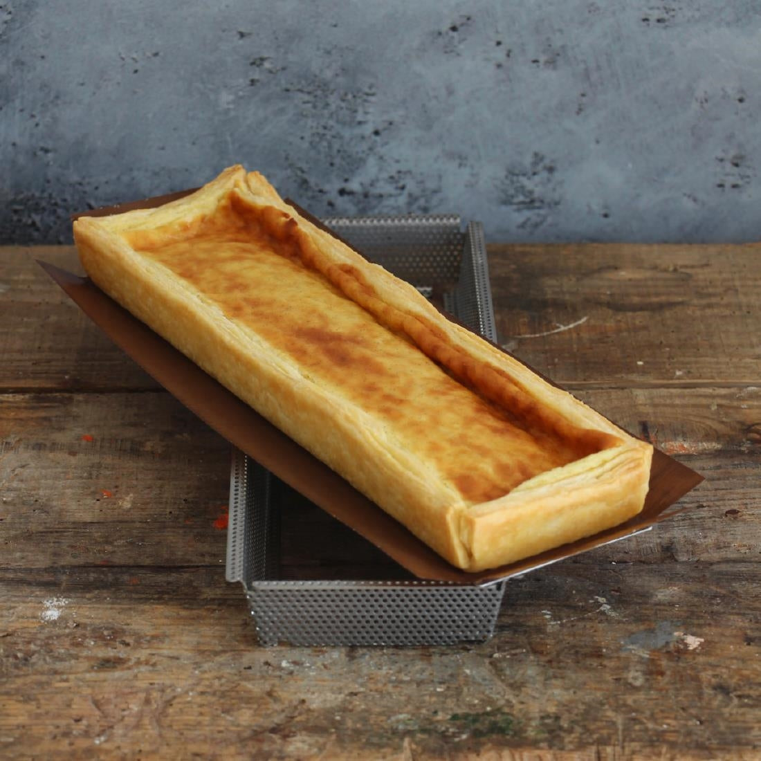 De Buyer Perforated Tart Mould with Removable Base 350x100x35mm