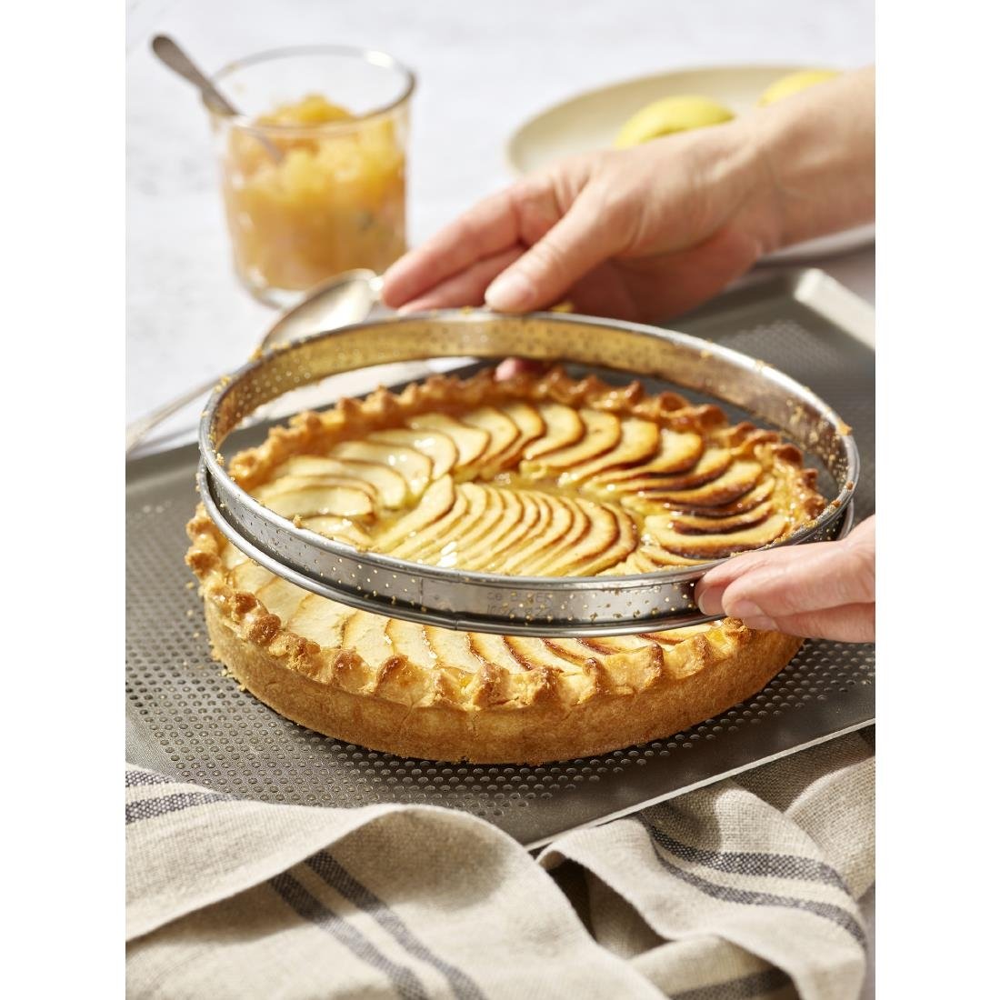 De Buyer Perforated Tart Ring Rolled Edge 240mm