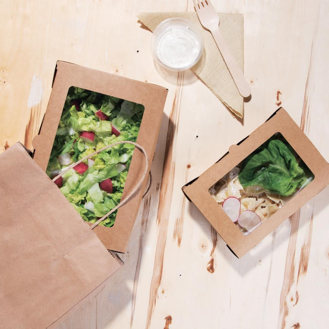 Fiesta Compostable Salad Boxes with PLA Windows 700ml (200 Pack)