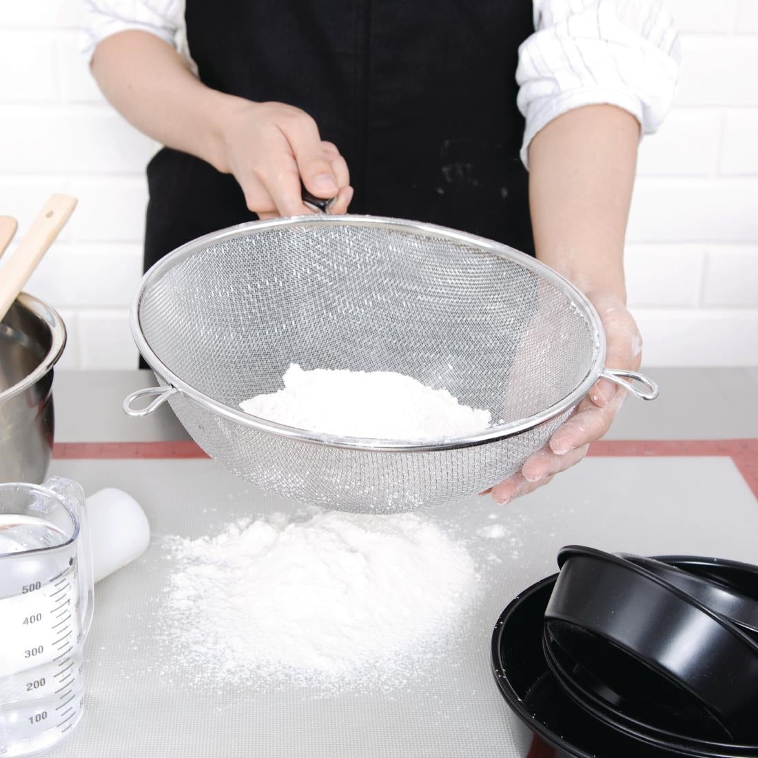 Vogue Heavy Duty Sieve 240mm