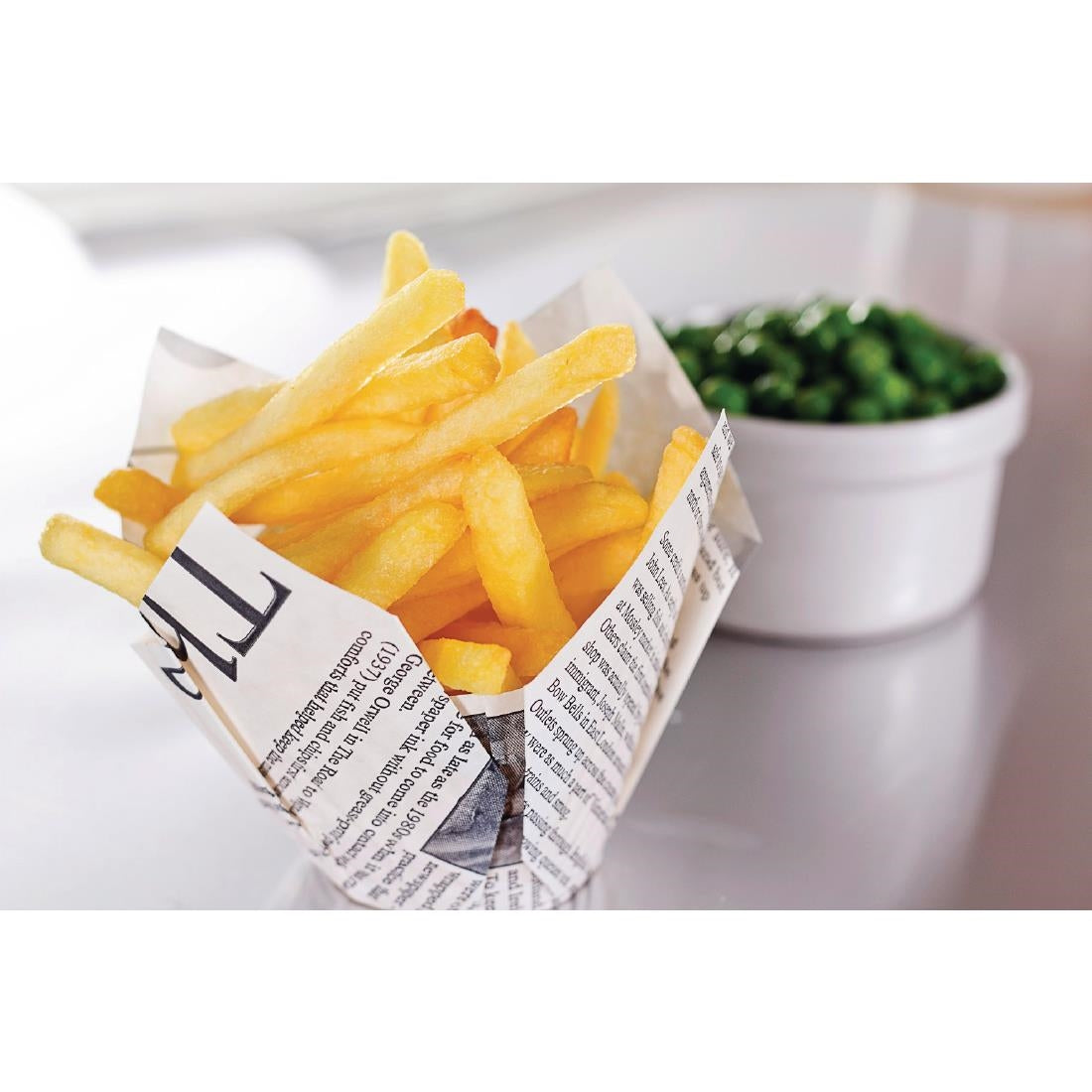 Grease-Resistant Paper Chip Crowns Newspaper Print (1100 pack)