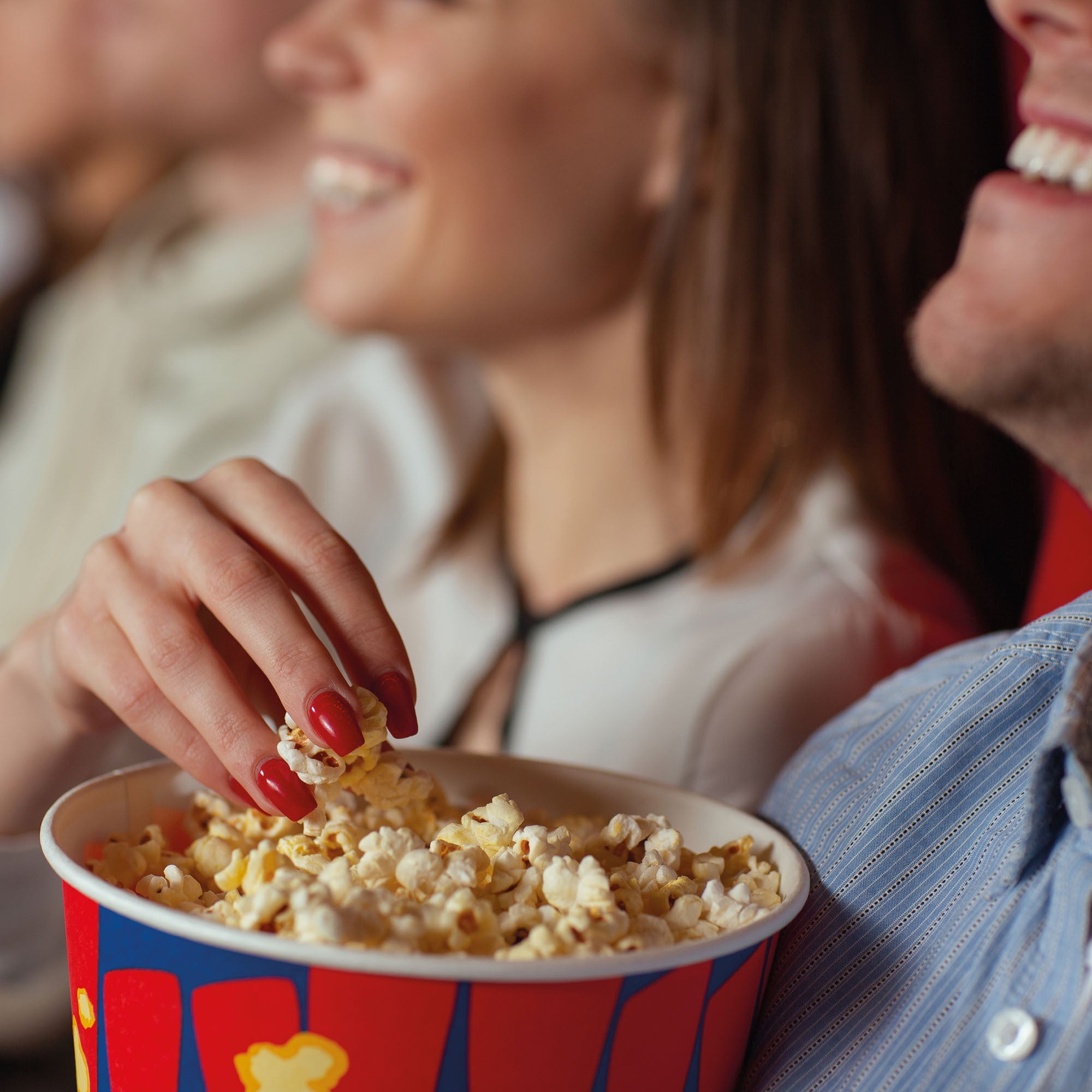 130oz Cinema-Style Popcorn Disposable Tubs