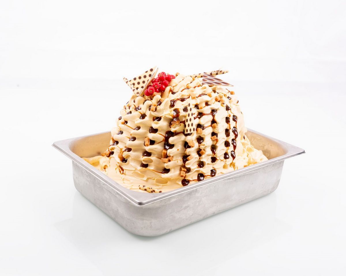 Tub of Cremo Linea Dulce de Leche paste with a rich, creamy caramel texture, ideal for flavouring gelato, filling pastries, and enhancing desserts with classic dulce de leche sweetness.