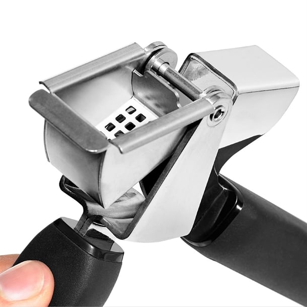 Oxo Good Grip Garlic Press