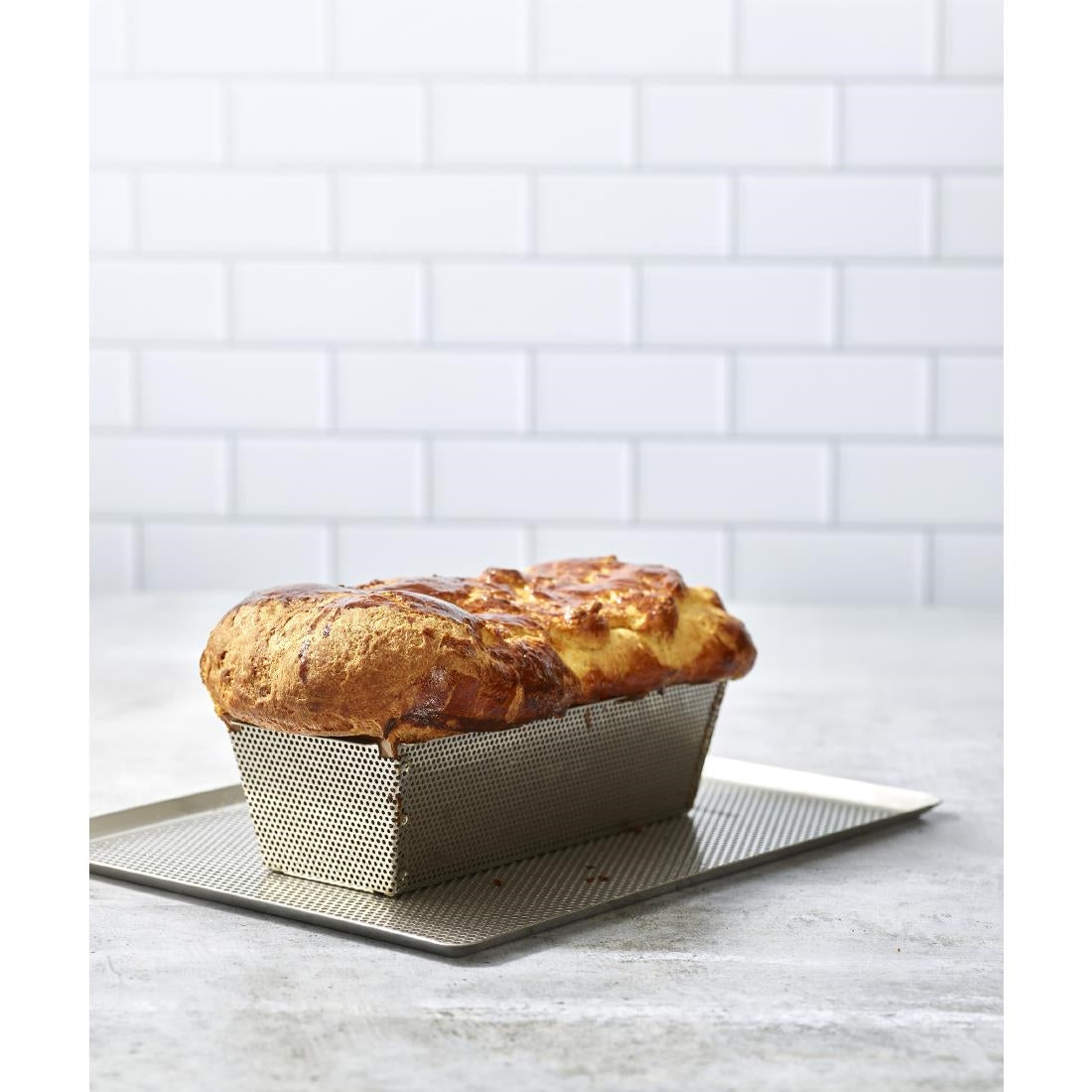 De Buyer Perforated Flat Aluminium Baking Tray 300x200mm