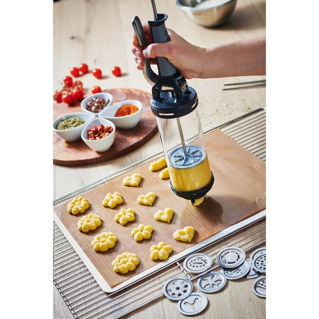 De Buyer Special Shortbread Biscuit Disc Kit For Le Tube (13 Discs)