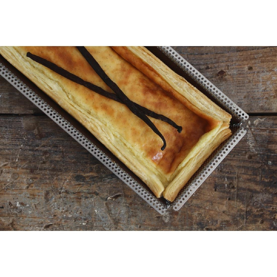 De Buyer Perforated Tart Mould with Removable Base 350x100x35mm