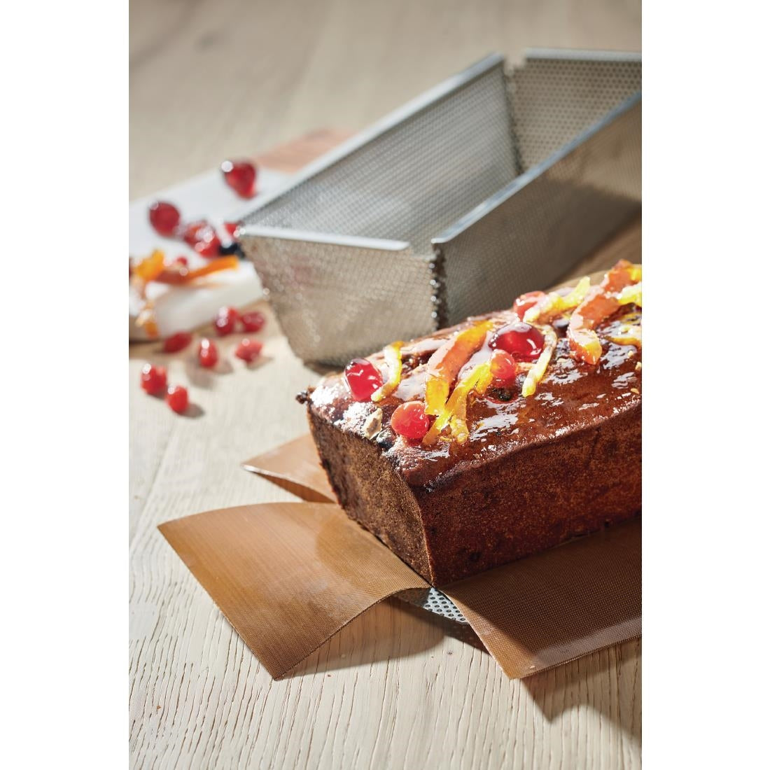 De Buyer Perforated Cake Mould with Removable Base 260mm