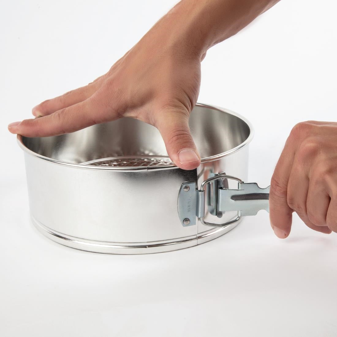 Vogue Spring Form Cake Tin 200mm