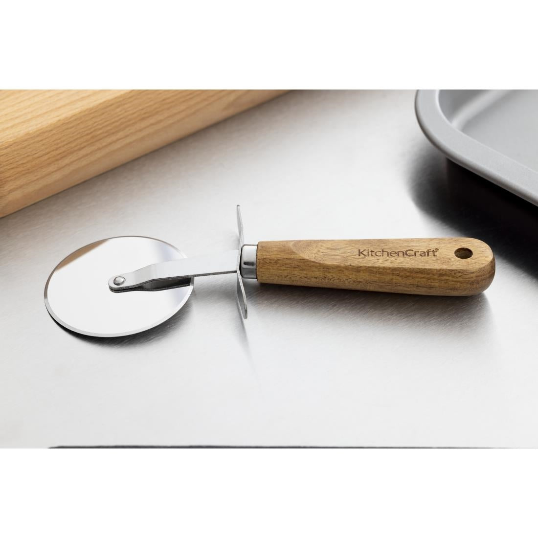 Kitchen Craft Italian Wood Handled Pizza Wheel 2.5"