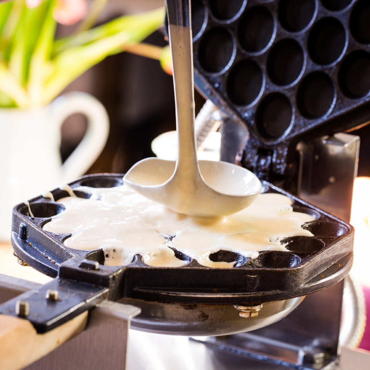 HAXRO Bubble Waffle Maker